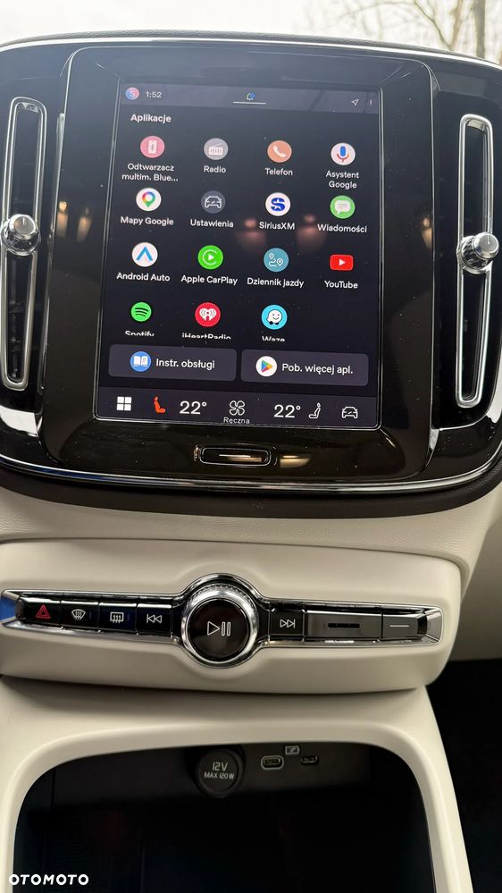 Volvo XC 40 B5 B AWD Momentum Pro - 24