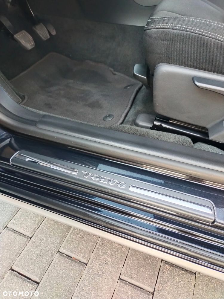 Volvo V60 D4 R-Design Momentum - 16
