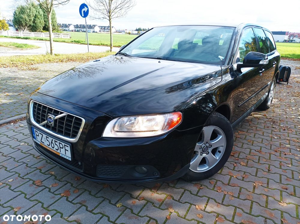 Volvo V70 2.0D Summum - 1