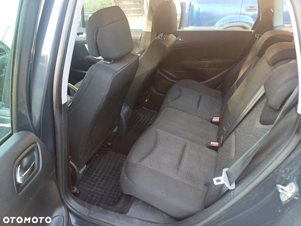 Peugeot 308 1.6 Premium - 9