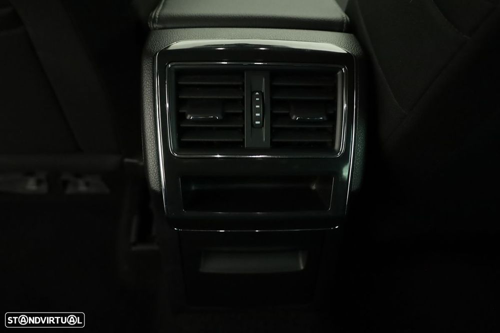 Skoda Superb Break 2.0 TDI Ambition - 23