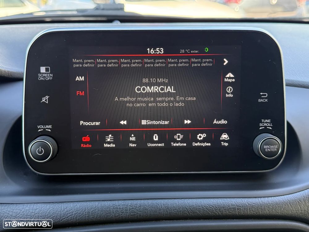 Fiat Tipo Station Wagon 1.3 M-Jet Lounge Tech - 29