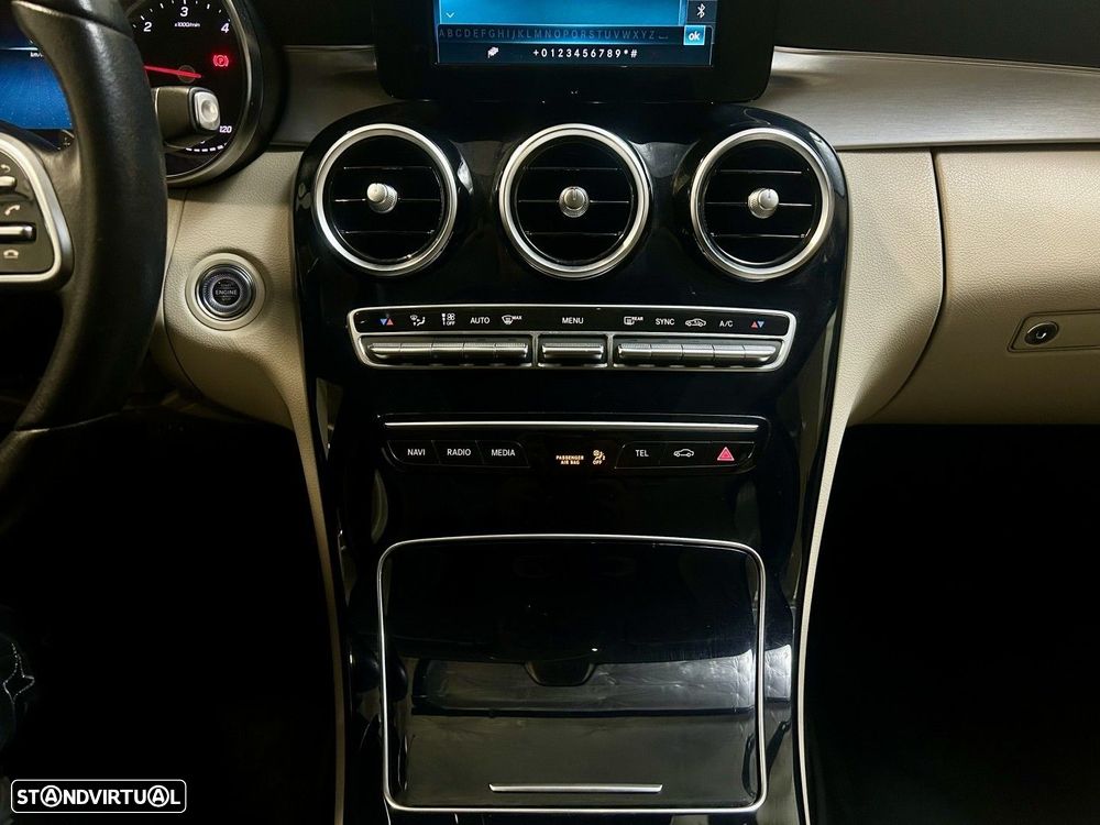 Mercedes-Benz C 220 d Avantgarde - 24