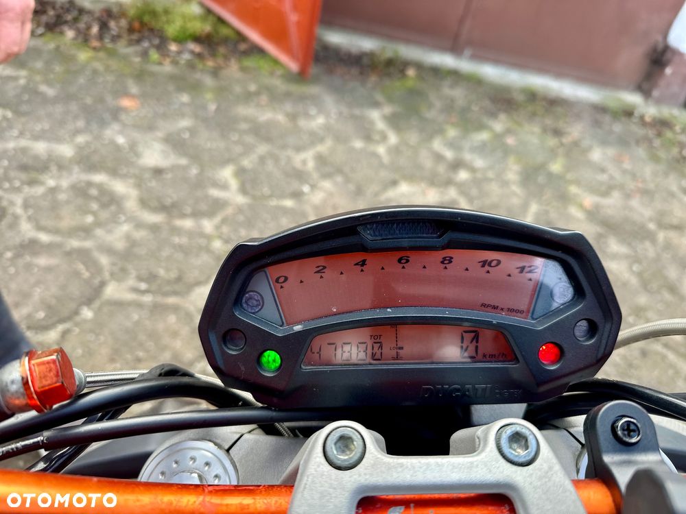 Ducati Monster - 15