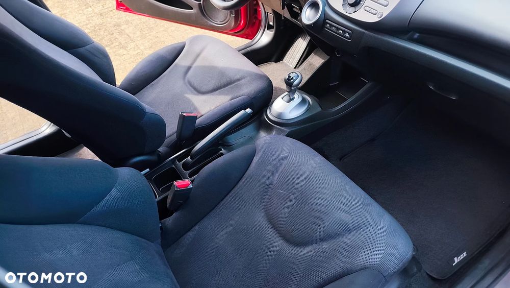 Honda Jazz 1.4 Elegance CVT - 23