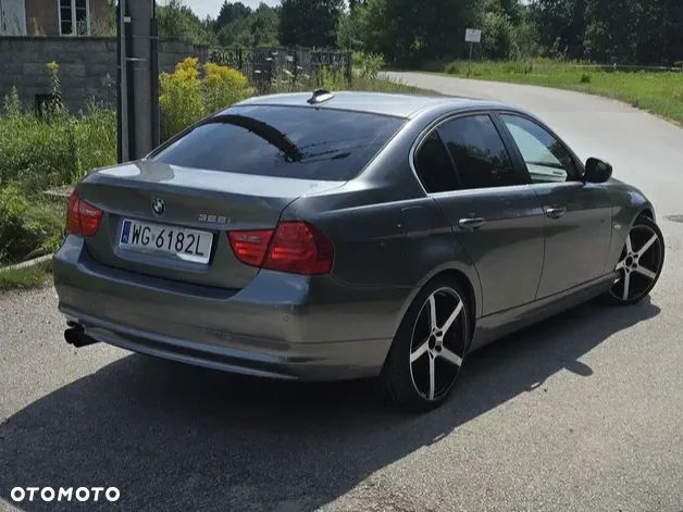 BMW Seria 3 325i - 5