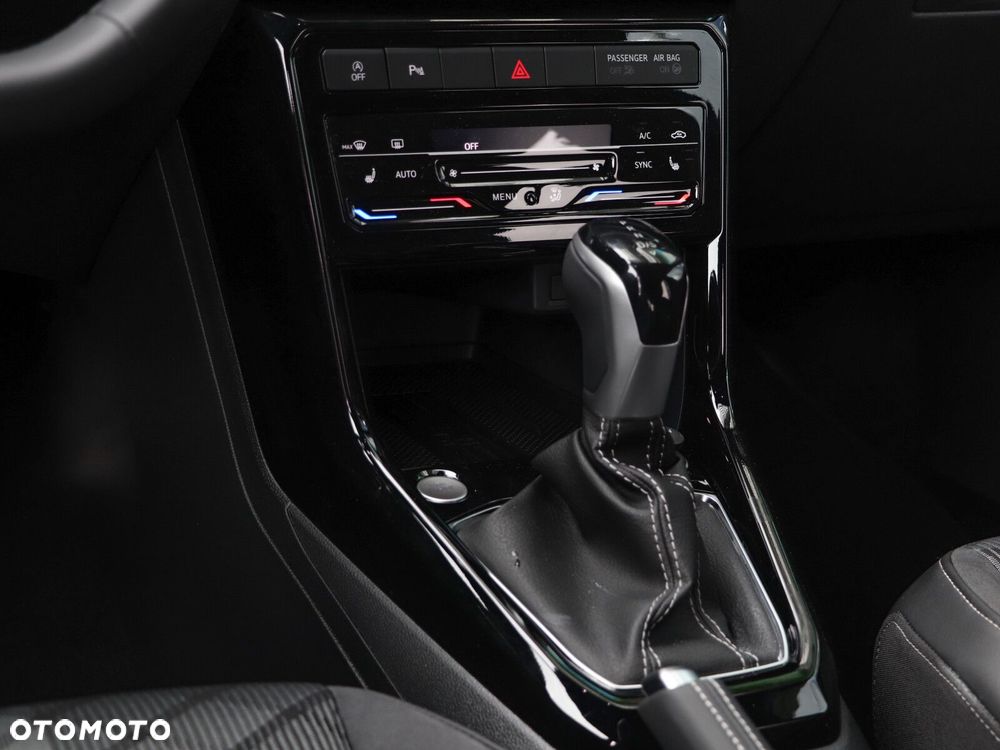 Volkswagen T-Cross - 15