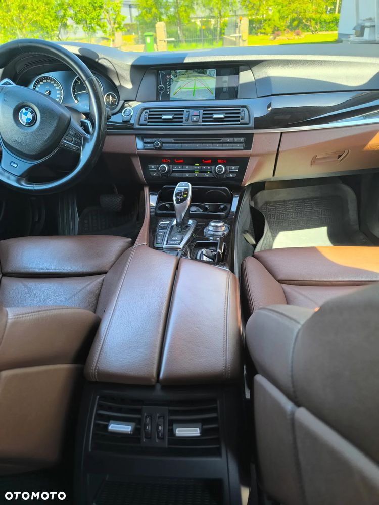 BMW Seria 5 530d xDrive - 8