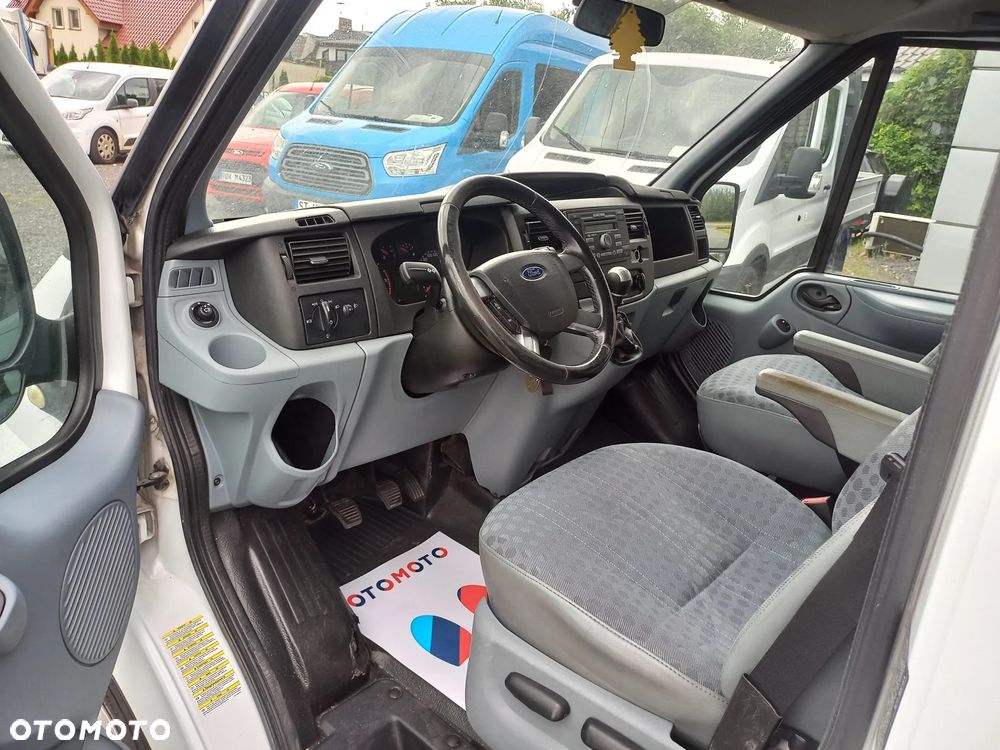 Ford Transit - 14