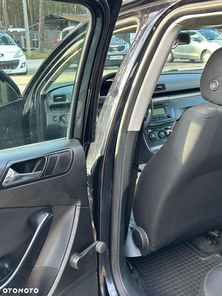 Volkswagen Passat 2.0 TDI Comfortline - 13