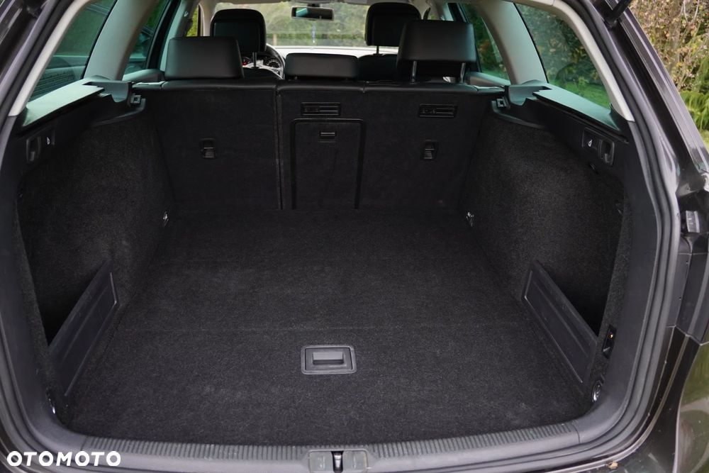 Volkswagen Passat Variant 2.0 TDI DPF Comfortline - 32