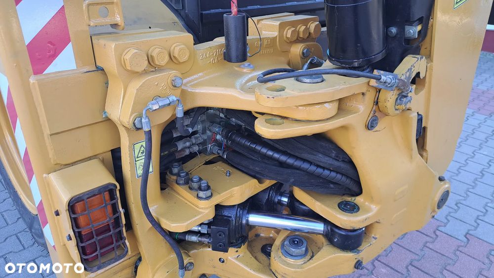 Caterpillar 432E - 11