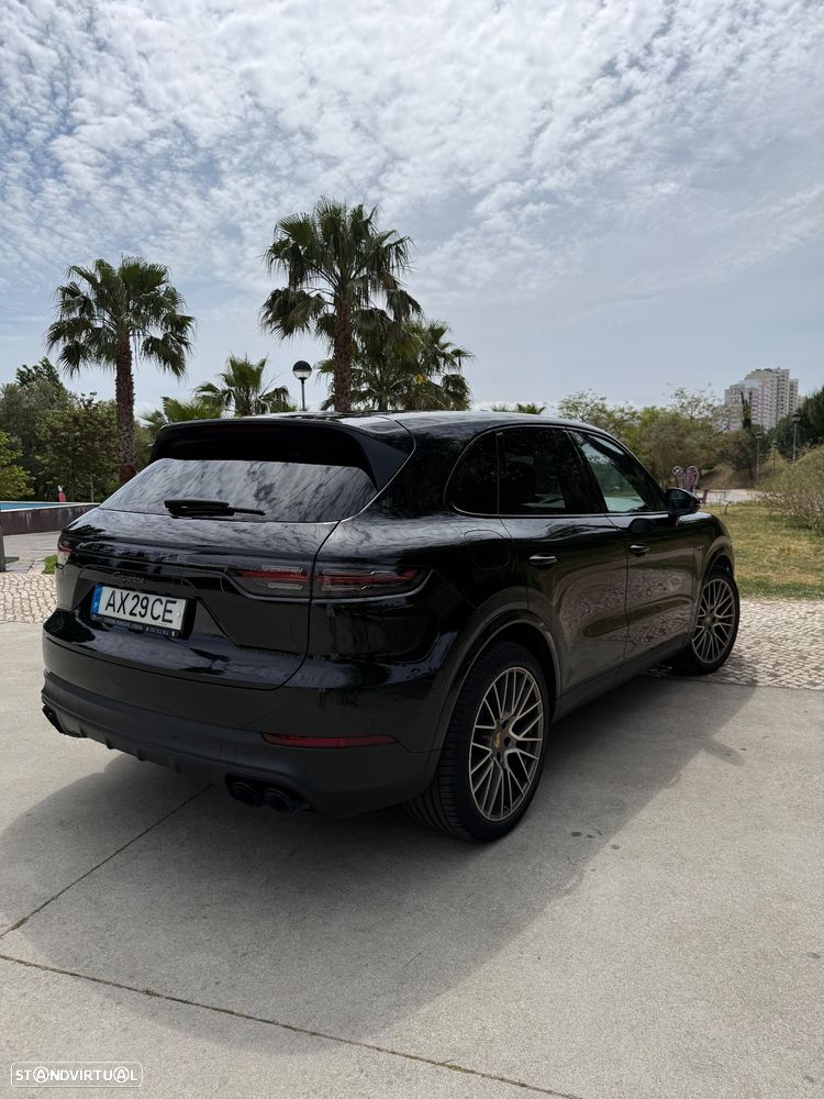 Porsche Cayenne E-Hybrid Platinum Edition - 4