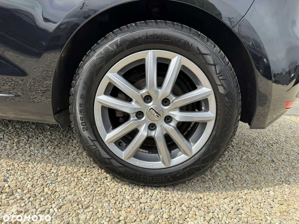 Volkswagen Golf 1.6 Comfortline - 19