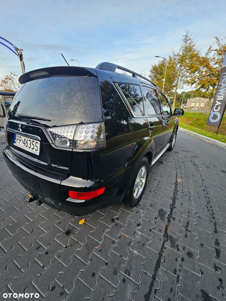 Mitsubishi Outlander 2.0 Intense + NAVI 2WD EU5 - 13