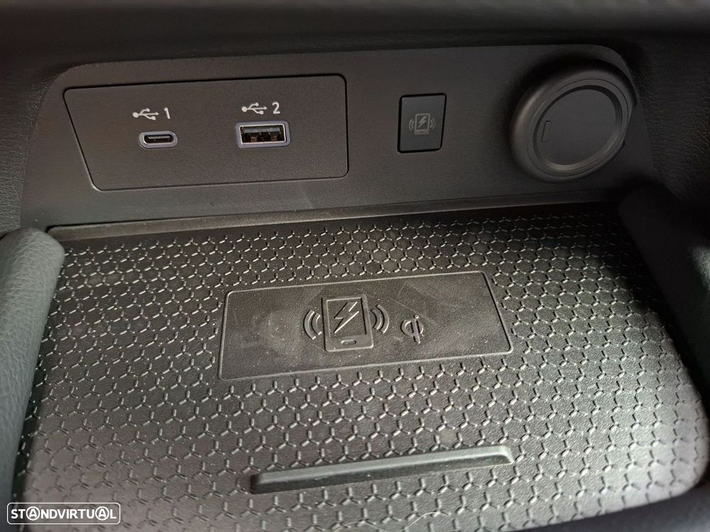 Nissan Juke 1.6 Hybrid N-Connecta Two Tone - 17