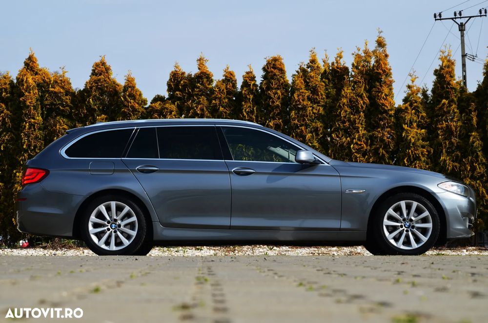 BMW Seria 5 520d Aut. Luxury Line - 7