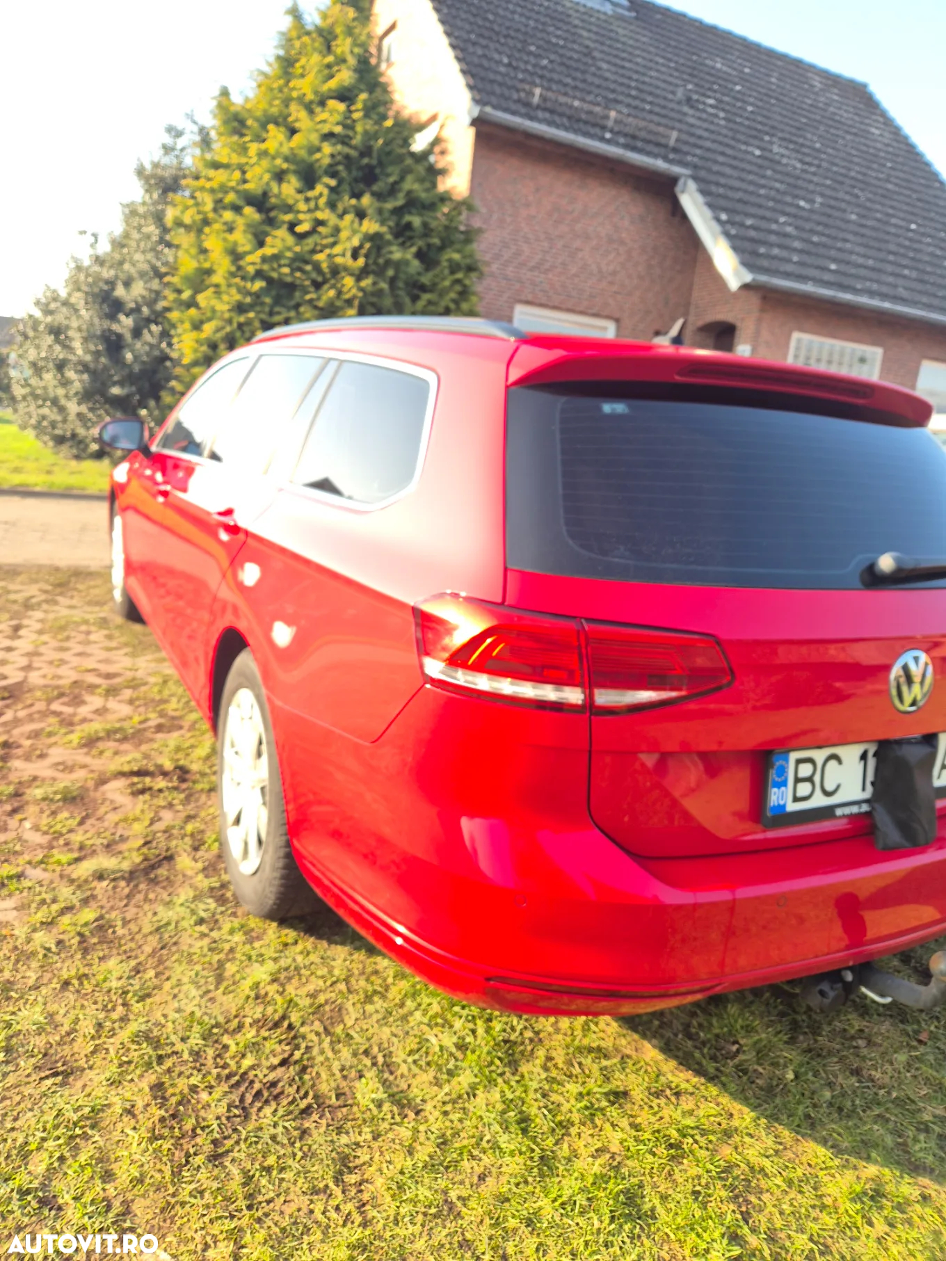 Volkswagen Passat Variant 1.6 TDI SCR DSG - 3
