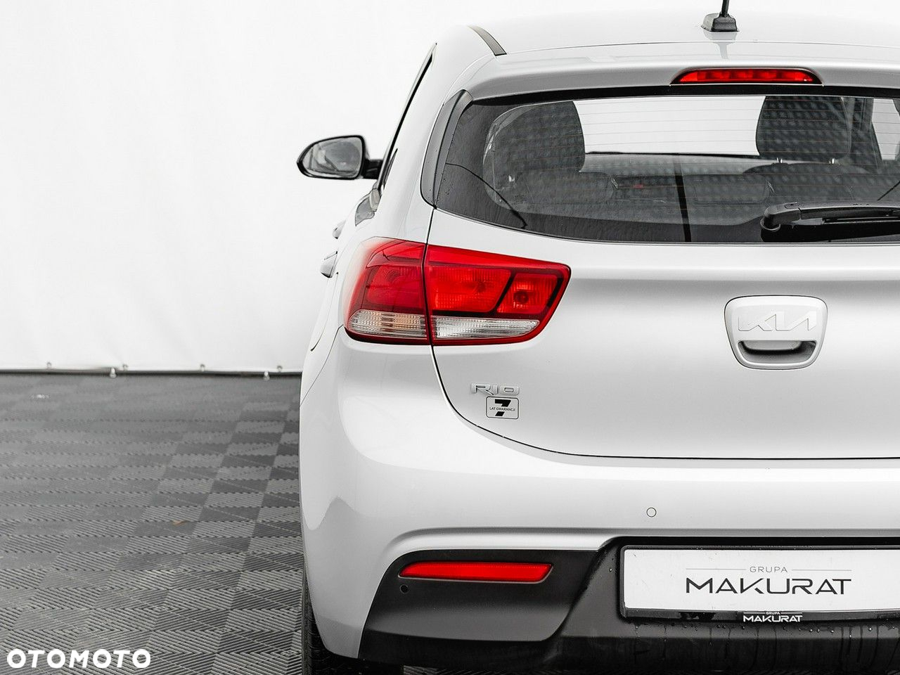 Kia Rio 1.2 M - 12
