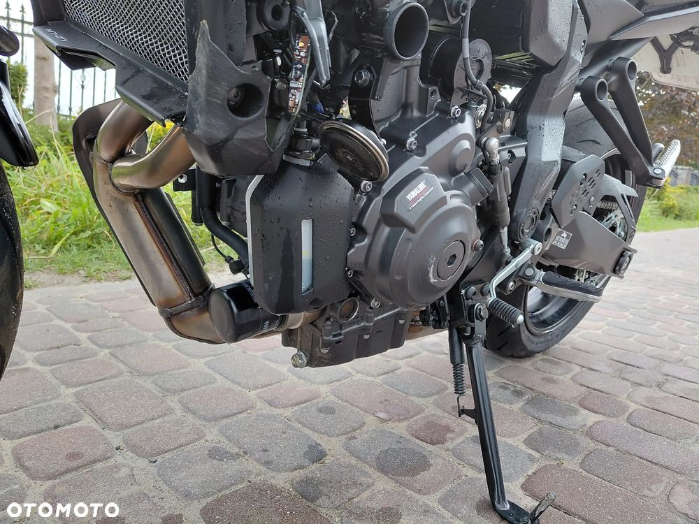 Yamaha MT - 17