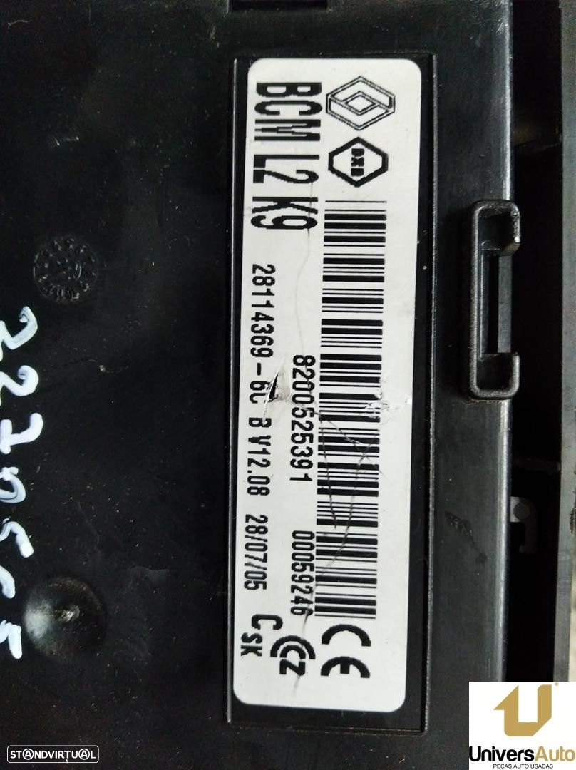 CAIXA RELÉS / FUSÍVEIS RENAULT CLIO II 2006 -8200525391 - 3