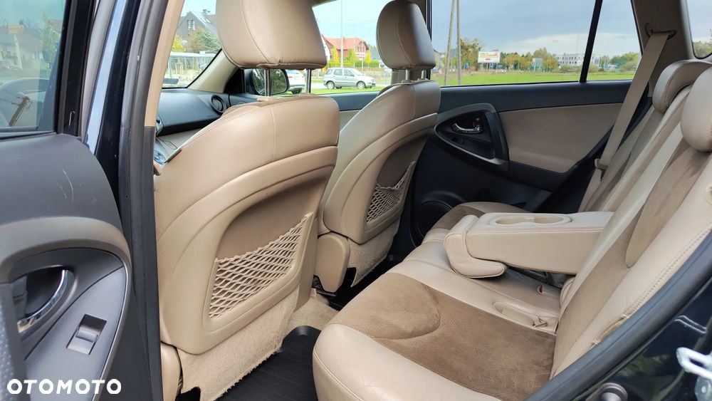 Toyota RAV4 2.0 VVT-i Premium - 14