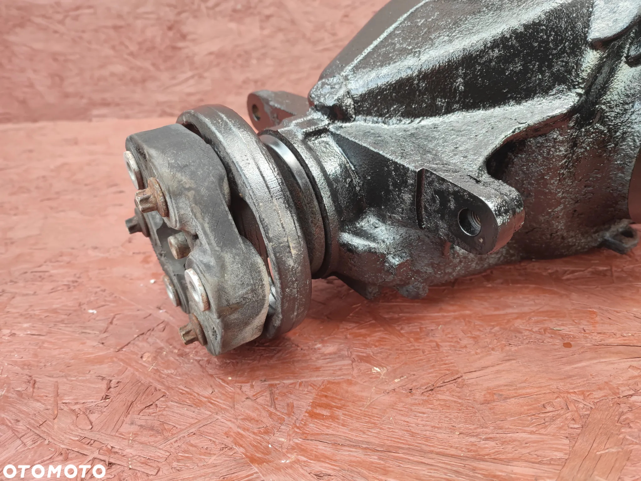 BMW E81 / E82 / E88 / E90LCI / E91 / E92 / E93 ORYGINALNY DYFERENCJAŁ TYŁ / DYFER TYŁ O PRZEŁOŻENIU 3.15 DO SILNIKÓW GAMY N47 ( N47D20 ) POD SKRZYNIĘ AUTOMAT O NR. 33 10 7 591 017 / 33 10 7 572 805 / 33 10 7 591 016 / 33 10 7 572 804 OEM W BARDZO DOBRYM STANIE - 10