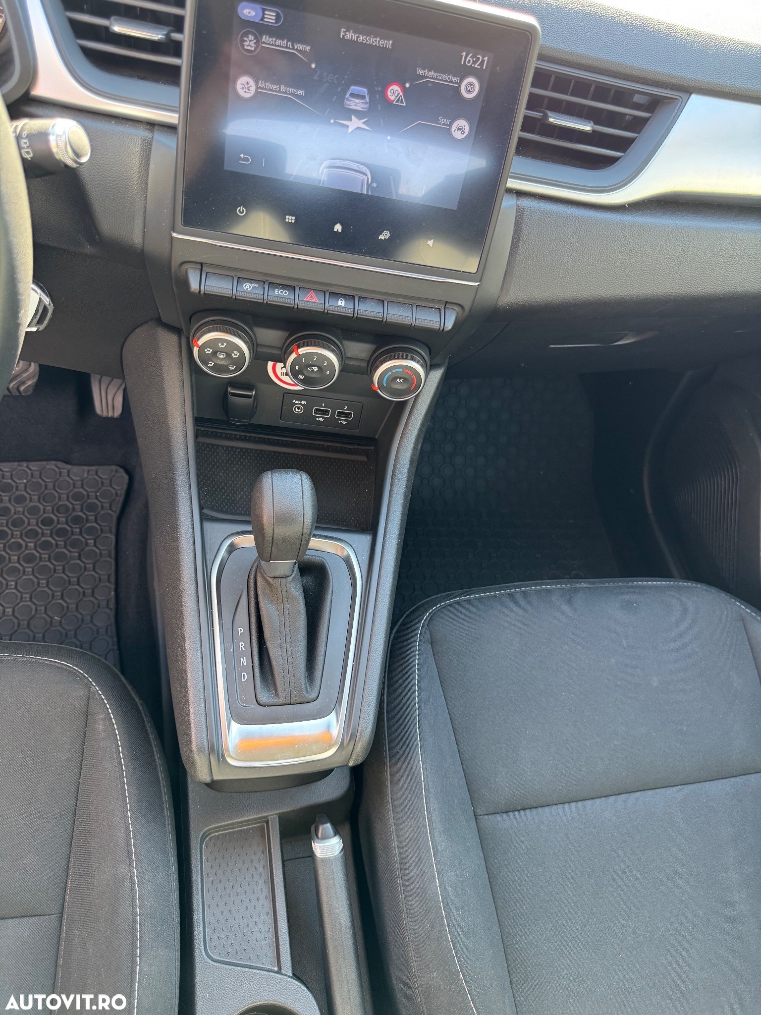 Renault Captur TCe Mild Hybrid 140 EDC GPF EVOLUTION - 9
