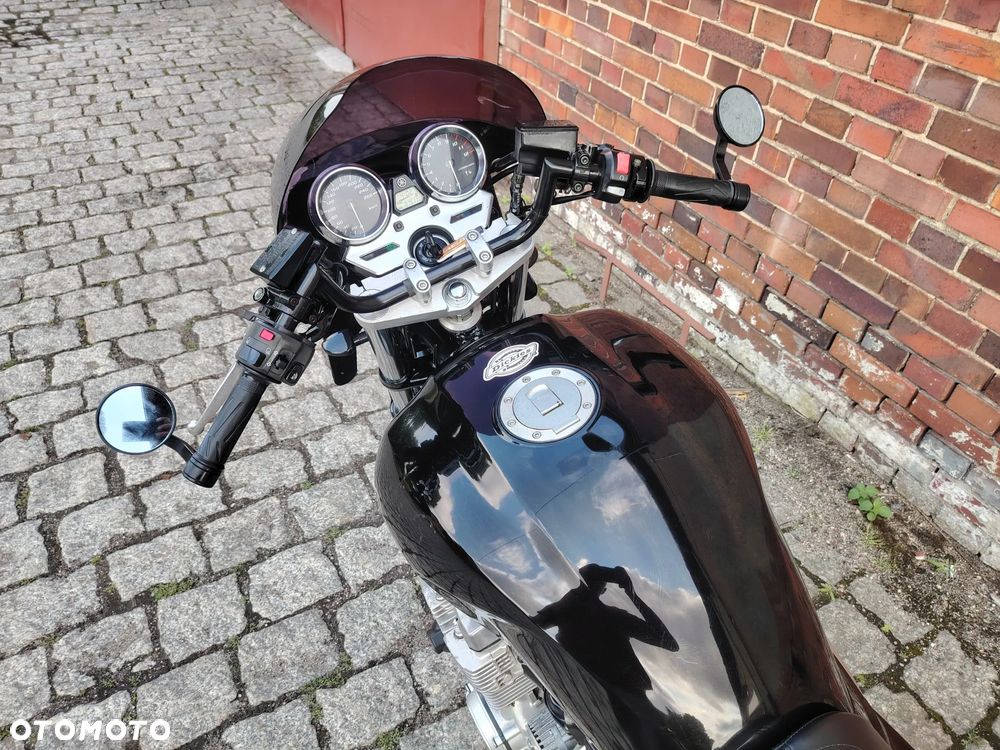 Yamaha XJR - 5