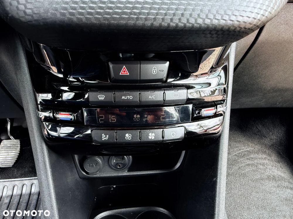 Peugeot 208 PureTech 82 Start & Stop Allure - 18