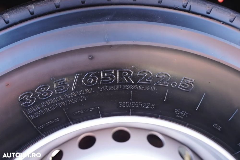 Krone / SEMIREMORCĂ CU PRELATĂ (CURTAINSIDER) / STANDARD / CUTIE PENTRU PALETI / 2 AXE RIDICABILE / 150.000 KM / UTILIZARE REDUSĂ / - 25