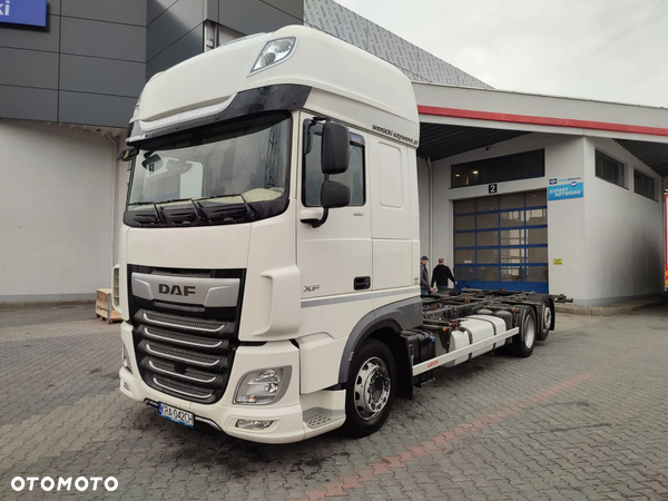 DAF XF 480 FAR / LOWDECK / AUTOMAT