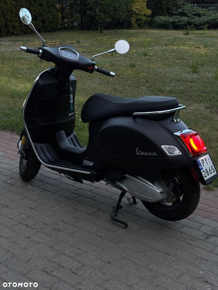Vespa GTS - 9