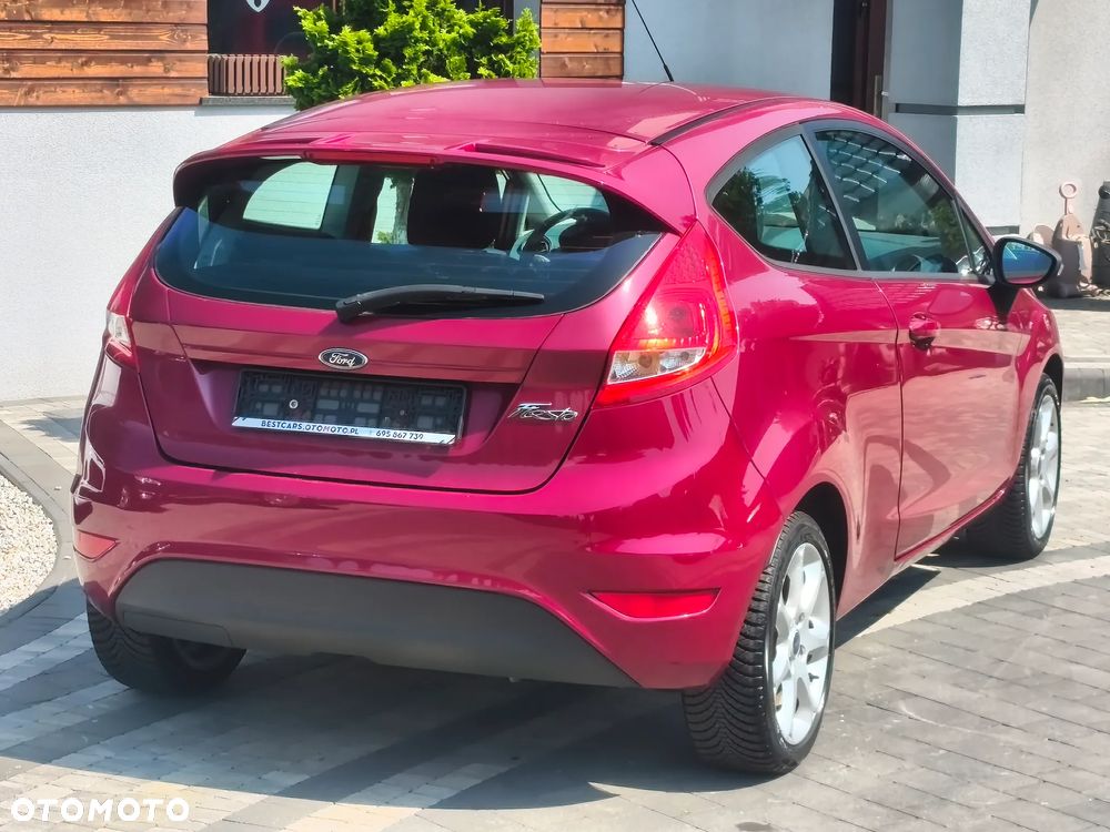 Ford Fiesta 1.25 Ghia - 15