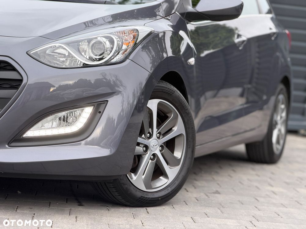 Hyundai i30 1.6 CRDi Premium - 30