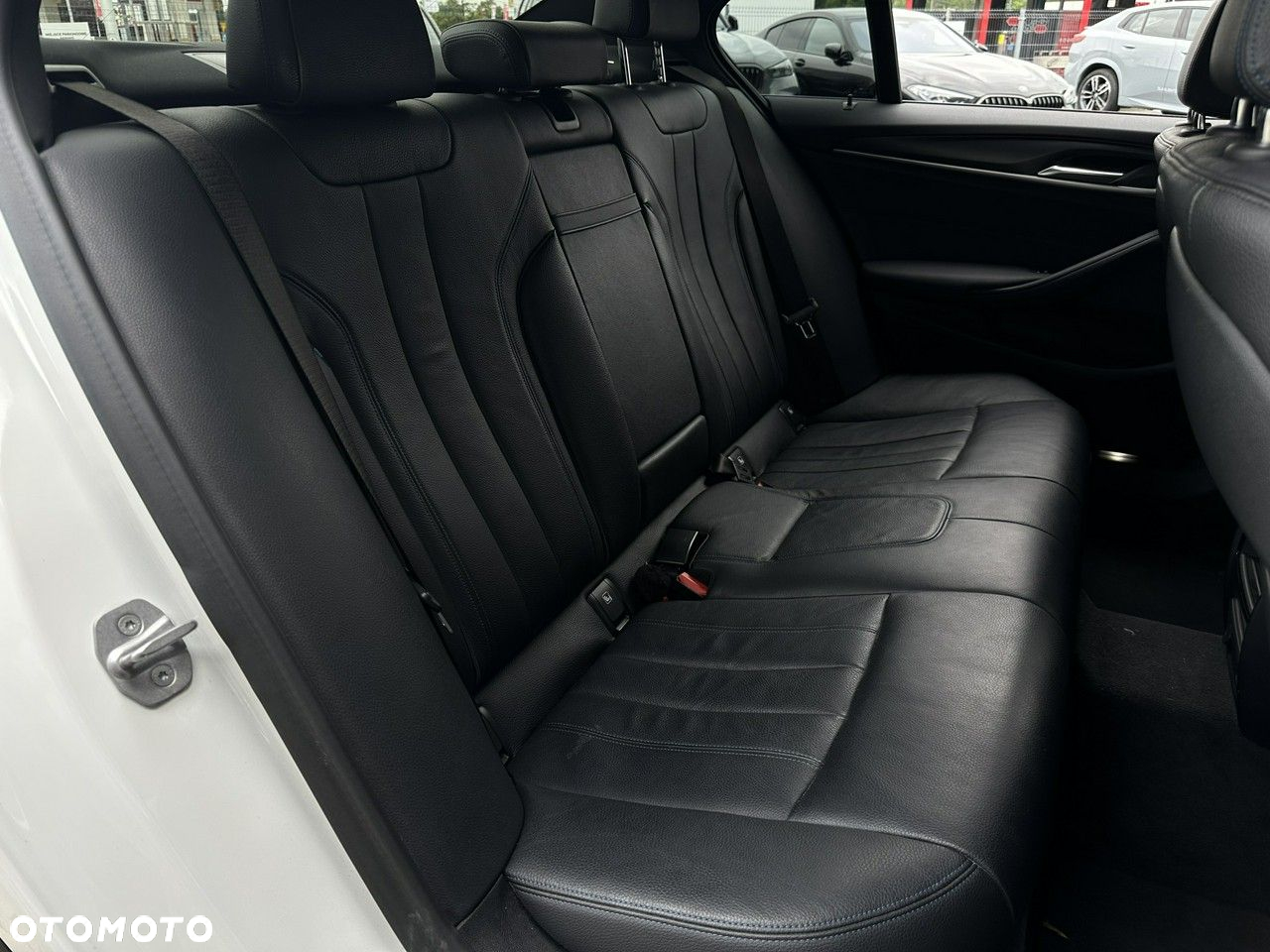 BMW Seria 5 530i xDrive M Sport sport - 26