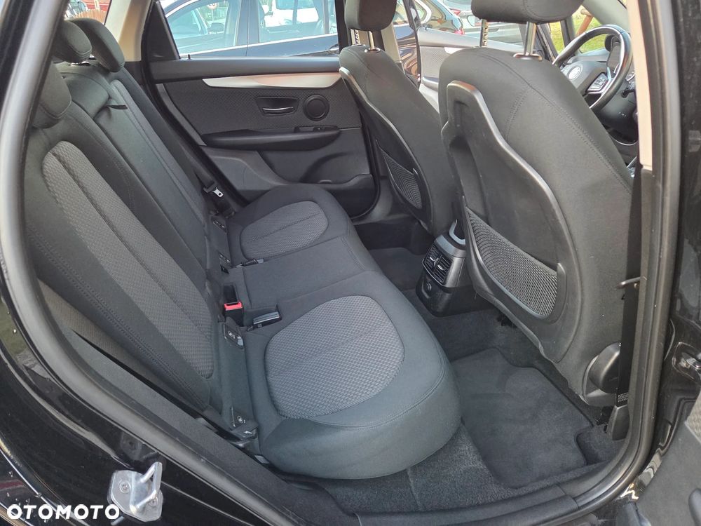BMW Seria 2 220d Sport-Aut - 8
