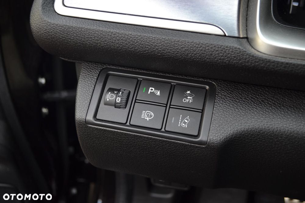 Honda Civic 1.5 T Prestige (Navi) - 19