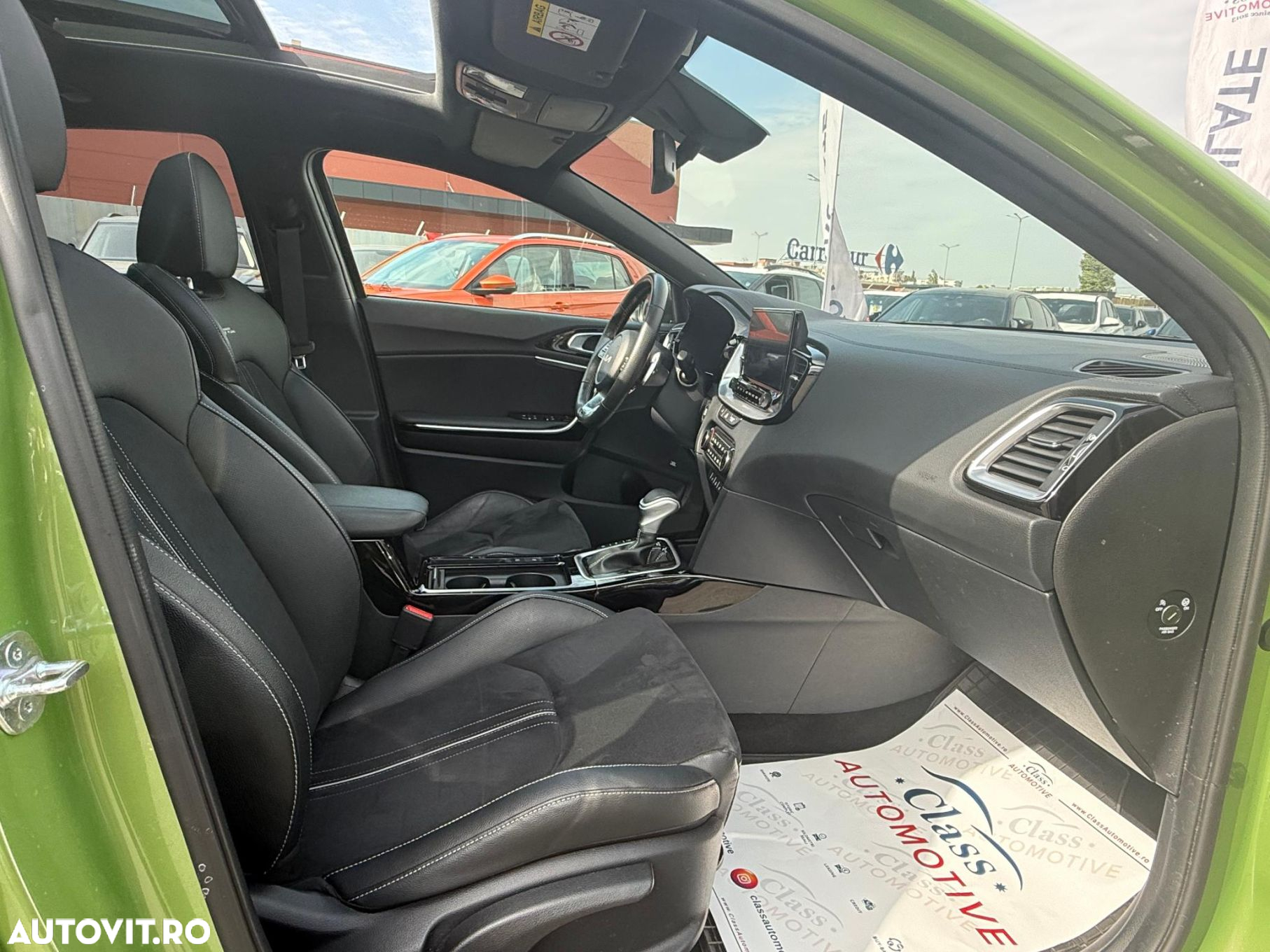 Kia XCeed - 31