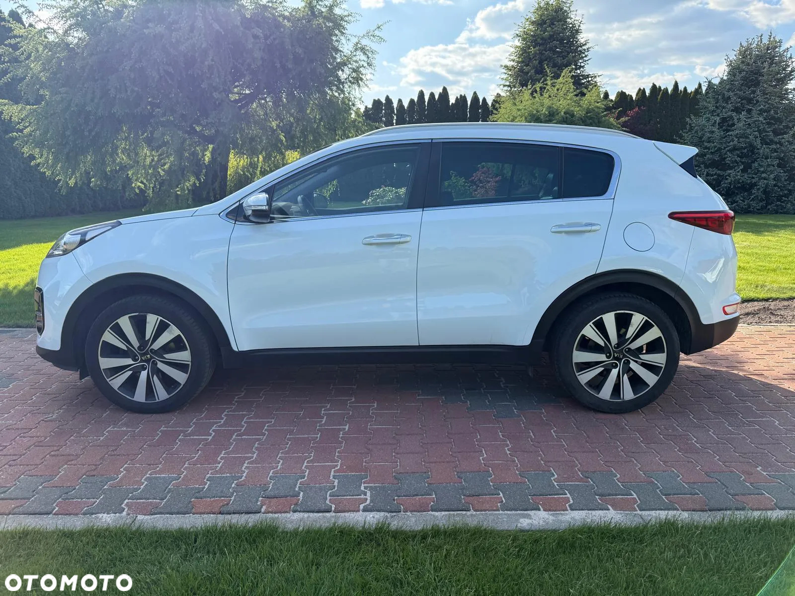 Kia Sportage 1.7 CRDI 2WD ISG Spirit - 12
