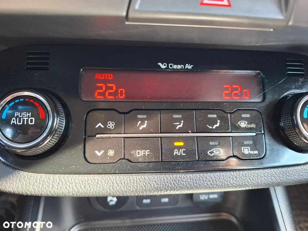 Kia Sportage 2.0 CRDI AWD Dream-Team Edition - 23