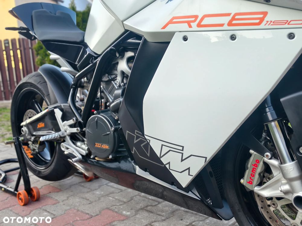 KTM RC 8 - 15