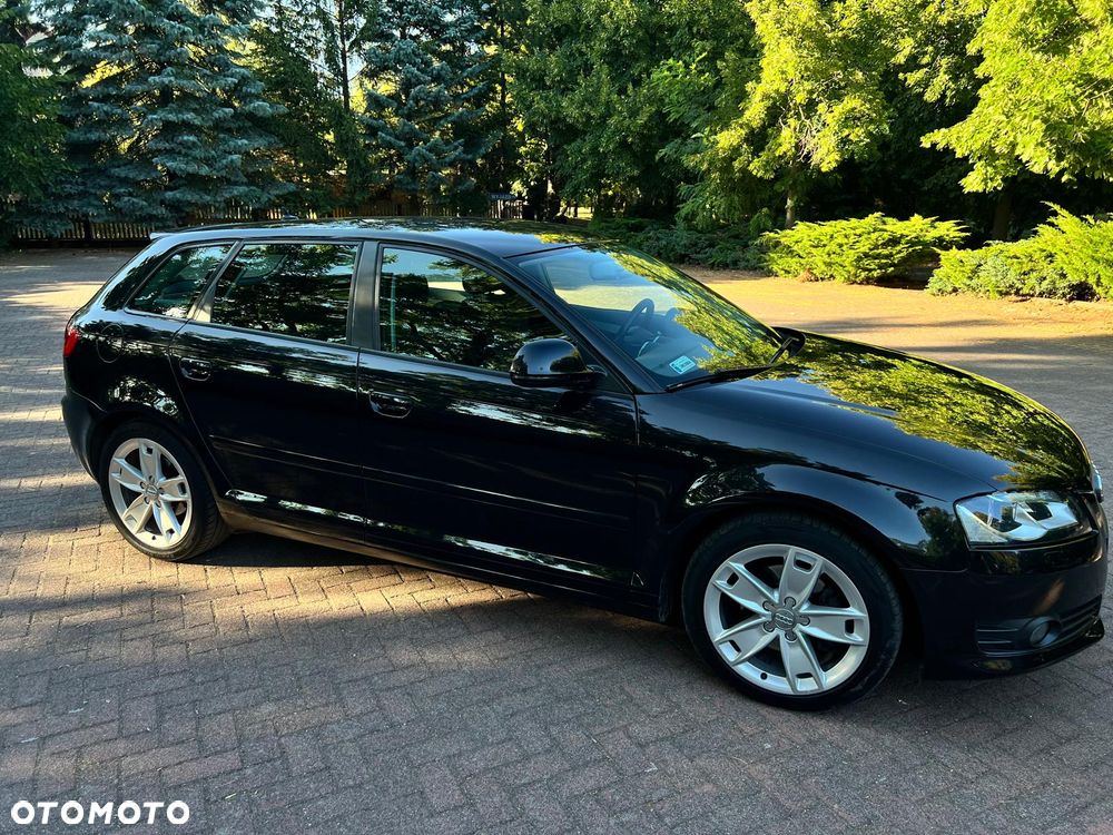 Audi A3 Sportback - 3
