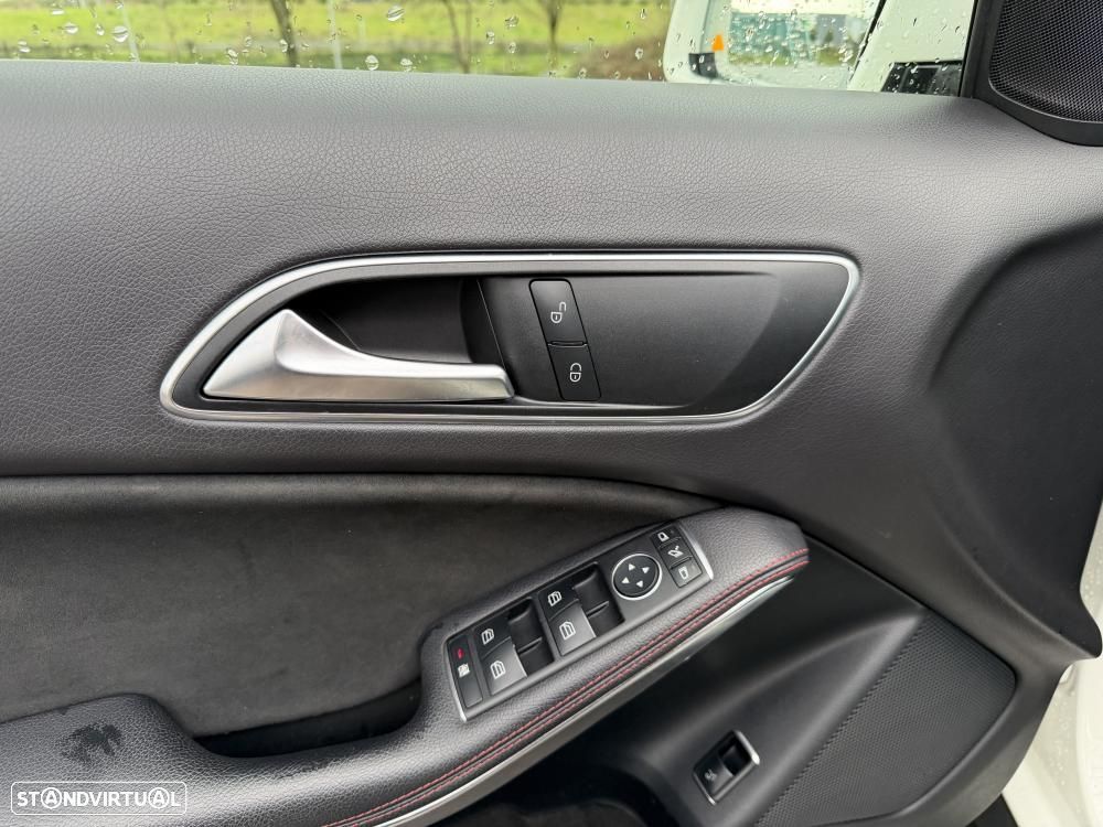 Mercedes-Benz GLA 220 d AMG Line - 18