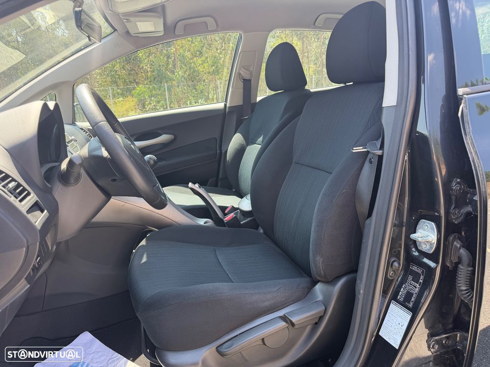 Toyota Auris 1.4 D-4D Luna - 24
