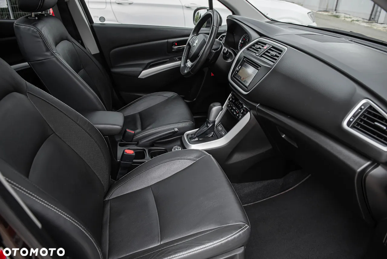 Suzuki SX4 S-Cross 1.6 VVT CVT 4x4 limited - 32