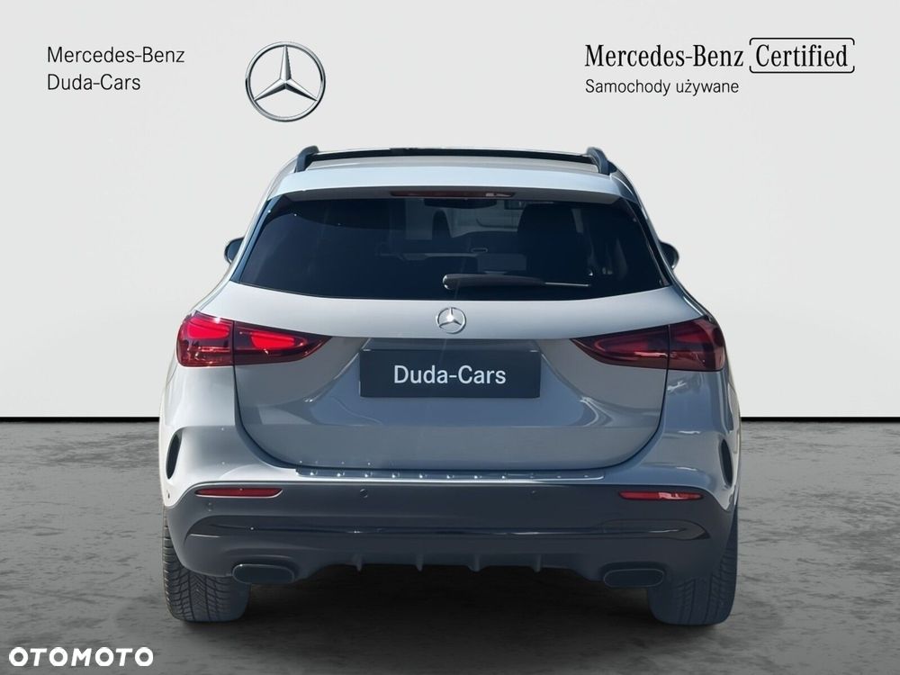Mercedes-Benz GLA - 7