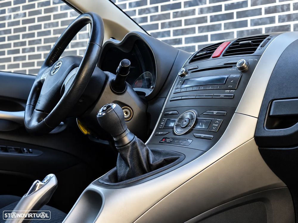 Toyota Auris 1.4 VVT-i Sol - 6