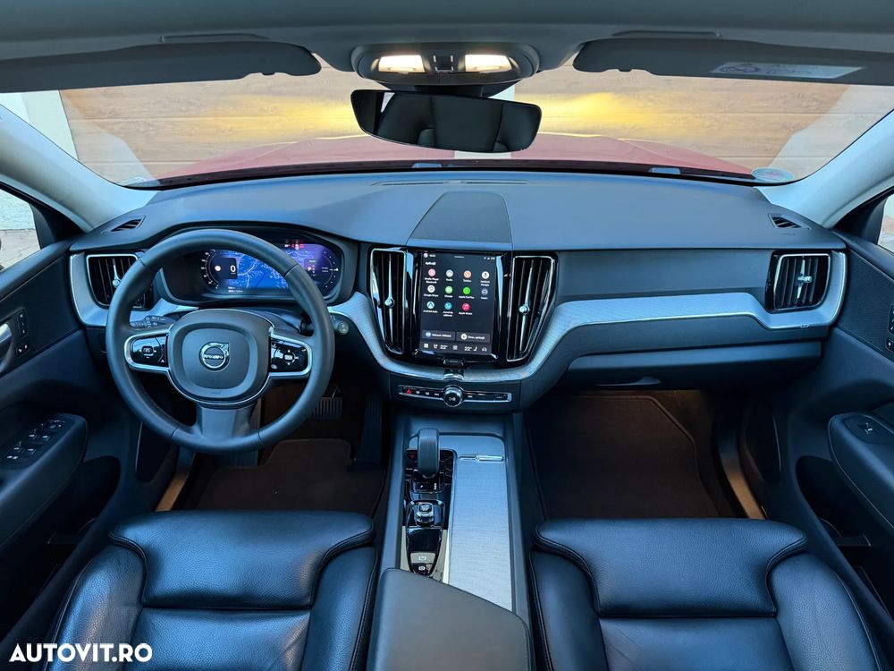 Volvo XC 60 T6 AWD Recharge Plus Dark - 9