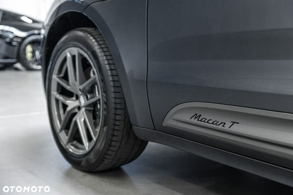 Porsche Macan T - 15